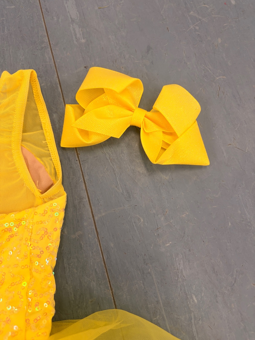 Weissman Yellow Sequin Tulle Dance Costume with Bows - Picture 4 of 4